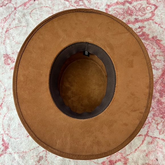 Brown Wide-Brim Hat with Embroidered Band - Picture 3 of 3